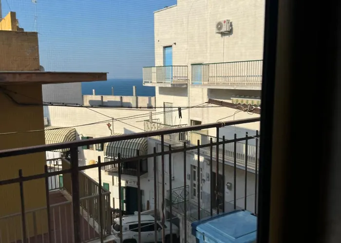 Centro アパート ペスキチ